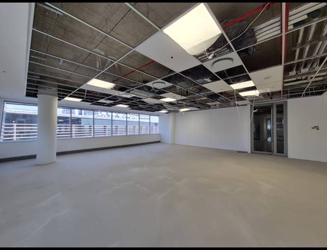 656M² OFFICE TO LET IN SANDTON CENTRAL